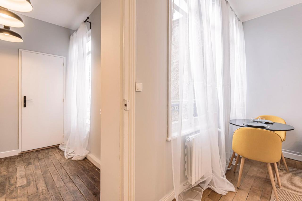 Roi Soleil, Face A La Cathedrale - 2G Apartment Reims Exterior photo