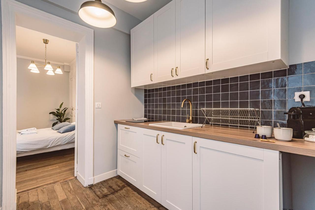 Roi Soleil, Face A La Cathedrale - 2G Apartment Reims Exterior photo